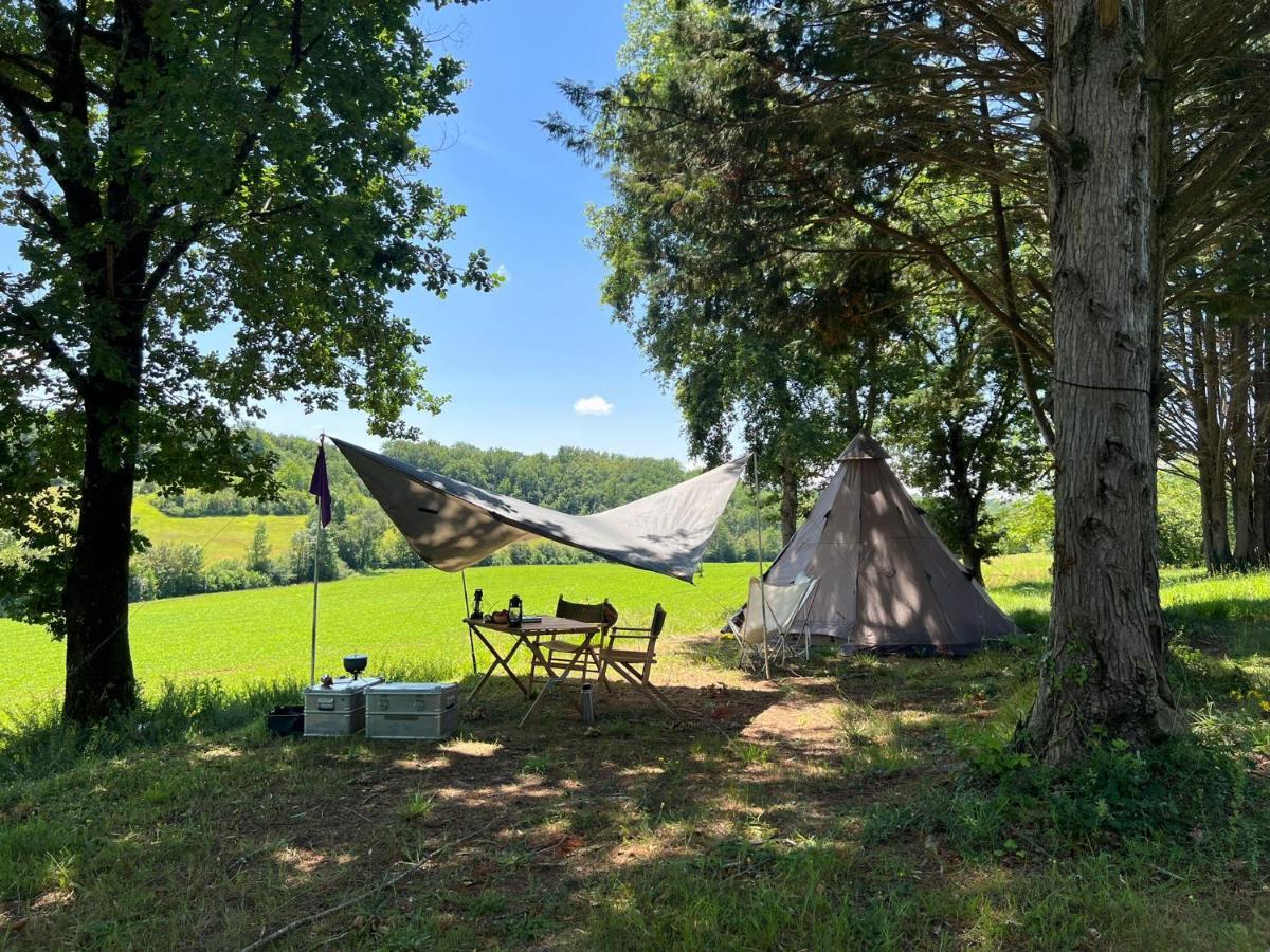 Domaine De Calabel Hotel Pouylebon Екстериор снимка